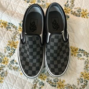 NEW Vans Kids Black and Gray Checkered Slip-On Sneakers